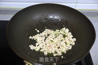 肉末豆芽韭菜步骤3