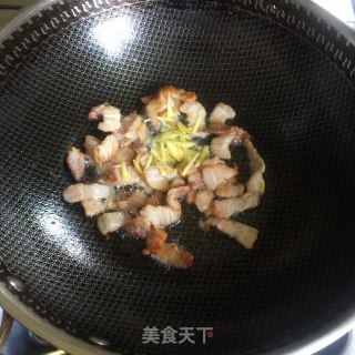 青椒胡萝卜炒肉步骤2