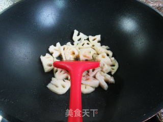 霞迷饺莲藕炒丝瓜步骤4