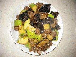 菜瓜炒牛肉粒步骤12