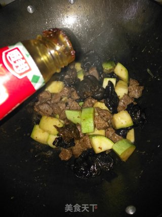 菜瓜炒牛肉粒步骤11