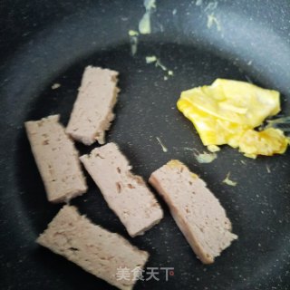 午餐肉炒有机花菜步骤7