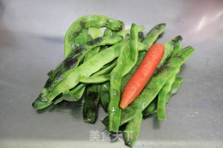 红烧肉炖油豆角步骤8