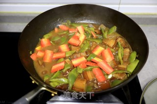 红烧肉炖油豆角步骤11