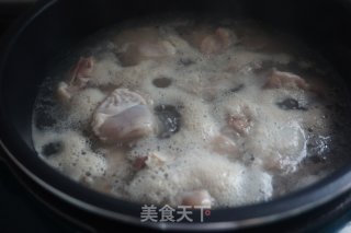 芋头烧鸭腿步骤5