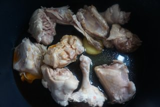 芋头烧鸭腿步骤10