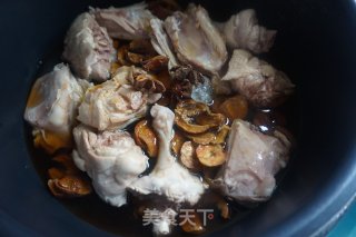 芋头烧鸭腿步骤13
