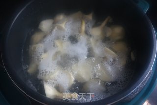 茨菇炖肉步骤4