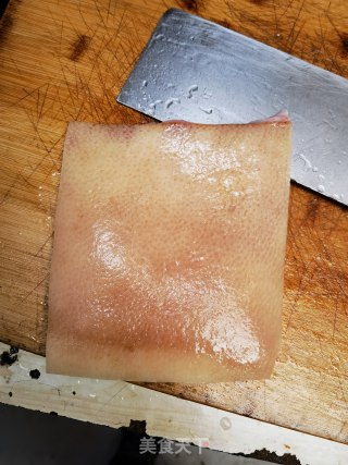 湖南面子扣肉步骤1