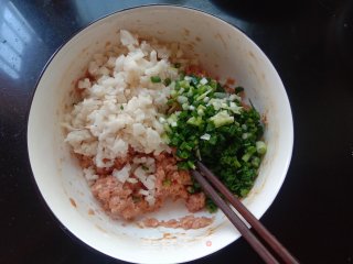 炸莲藕丸子步骤5