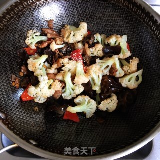 木耳菜花炒肉步骤6