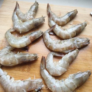 芹菜香辣虾步骤2