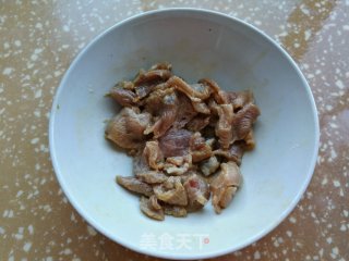 青菜炒肉片步骤1