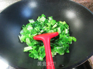 圆蛤肉炒毛毛菜步骤5