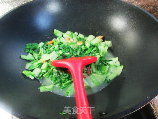 圆蛤肉炒毛毛菜步骤9