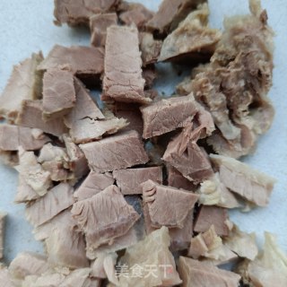 回锅肉丁炒毛豆步骤6