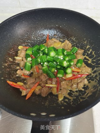 秋葵炒牛肉丁步骤12