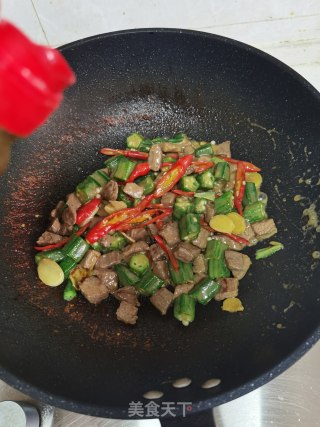 秋葵炒牛肉丁步骤13