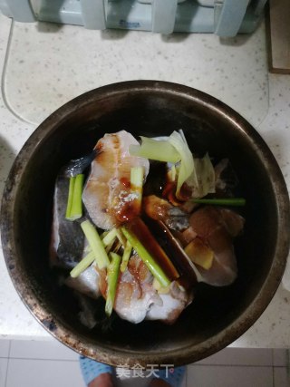 飘香焖鱼块步骤4