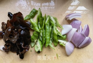 蒜蓉辣酱炒鸡蛋步骤1