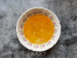 蒜蓉辣酱炒鸡蛋步骤2
