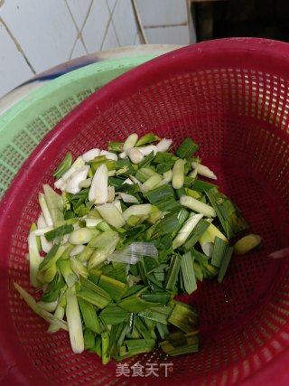 蒜苗五花肉步骤1