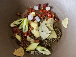 洋葱土豆炖排骨步骤4