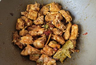 洋葱土豆炖排骨步骤11