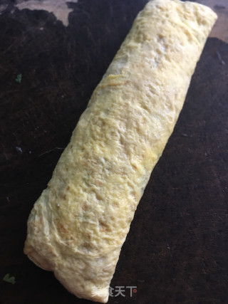 辣椒韭菜炒鲮鱼蛋卷步骤1