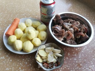 羊肉炖土豆步骤1