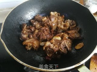 羊肉炖土豆步骤3