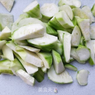 丝瓜粉丝鲜虾煲步骤6