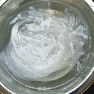 丝瓜粉丝鲜虾煲步骤11