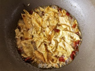荷兰豆烩豆腐皮步骤9
