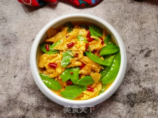 荷兰豆烩豆腐皮步骤12