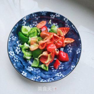 青红椒炒肉步骤2