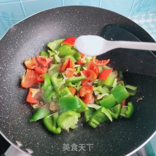 青红椒炒肉步骤9