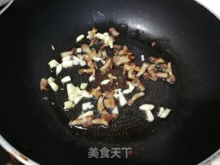 熏肉炒萝卜缨步骤6