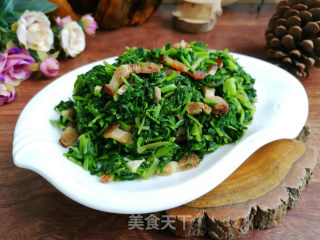熏肉炒萝卜缨步骤8