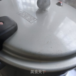 红酒炖鳄鱼肉步骤10