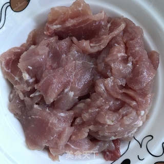 洋葱炒里脊肉步骤1