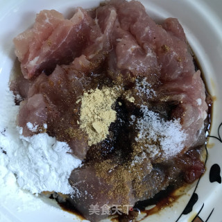 洋葱炒里脊肉步骤3