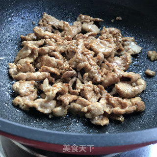 洋葱炒里脊肉步骤6