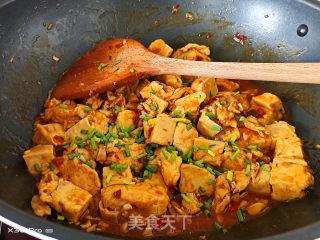 酱香鸡蛋炒豆腐步骤9