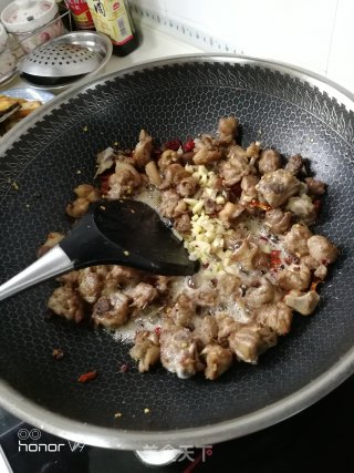 麻辣鸭块步骤7