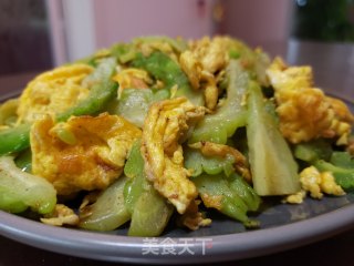 苦瓜炒鸭蛋步骤7