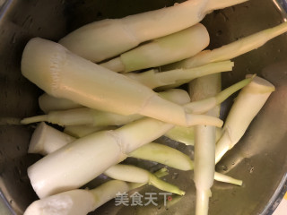 糖醋茭白步骤1