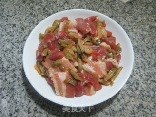 榨菜蒸五花肉步骤8