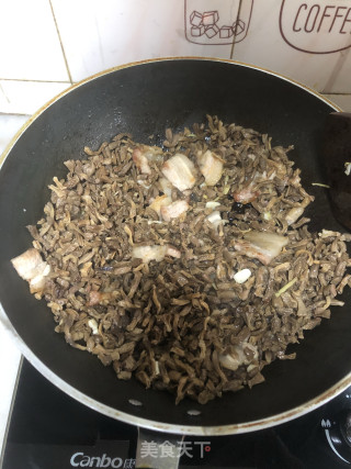 干豆角炒五花肉步骤6