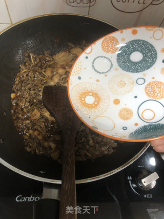干豆角炒五花肉步骤9
